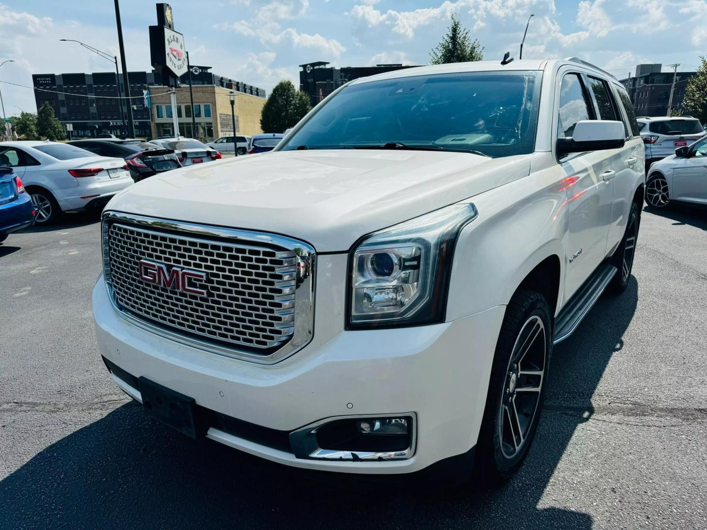 2015 GMC Yukon SLT photo 6