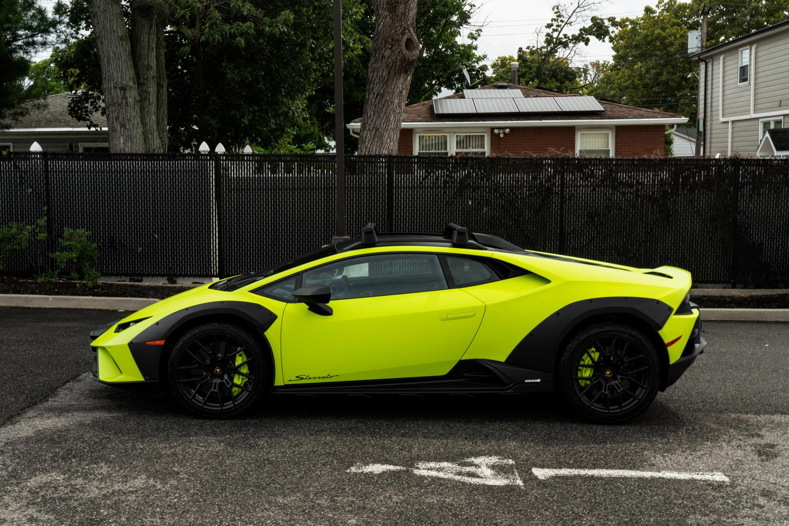 2023 Lamborghini Huracan - Image 18