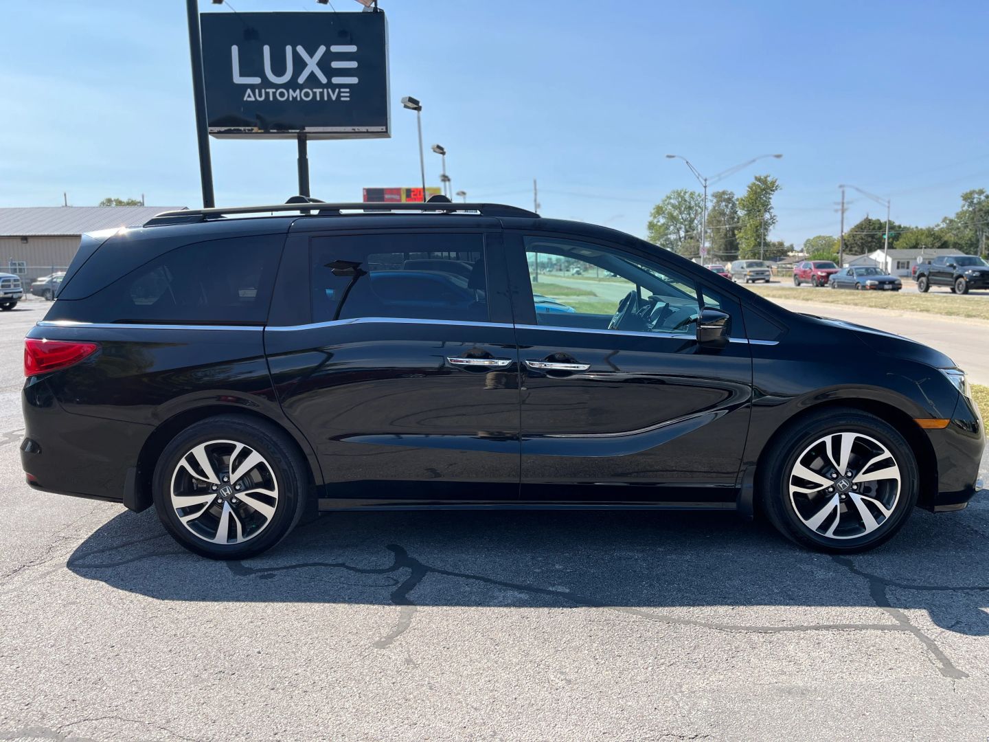 2022 HONDA ODYSSEY VAN V6, I-VTEC, 3.5 LITER TOURING MINIVAN 4D