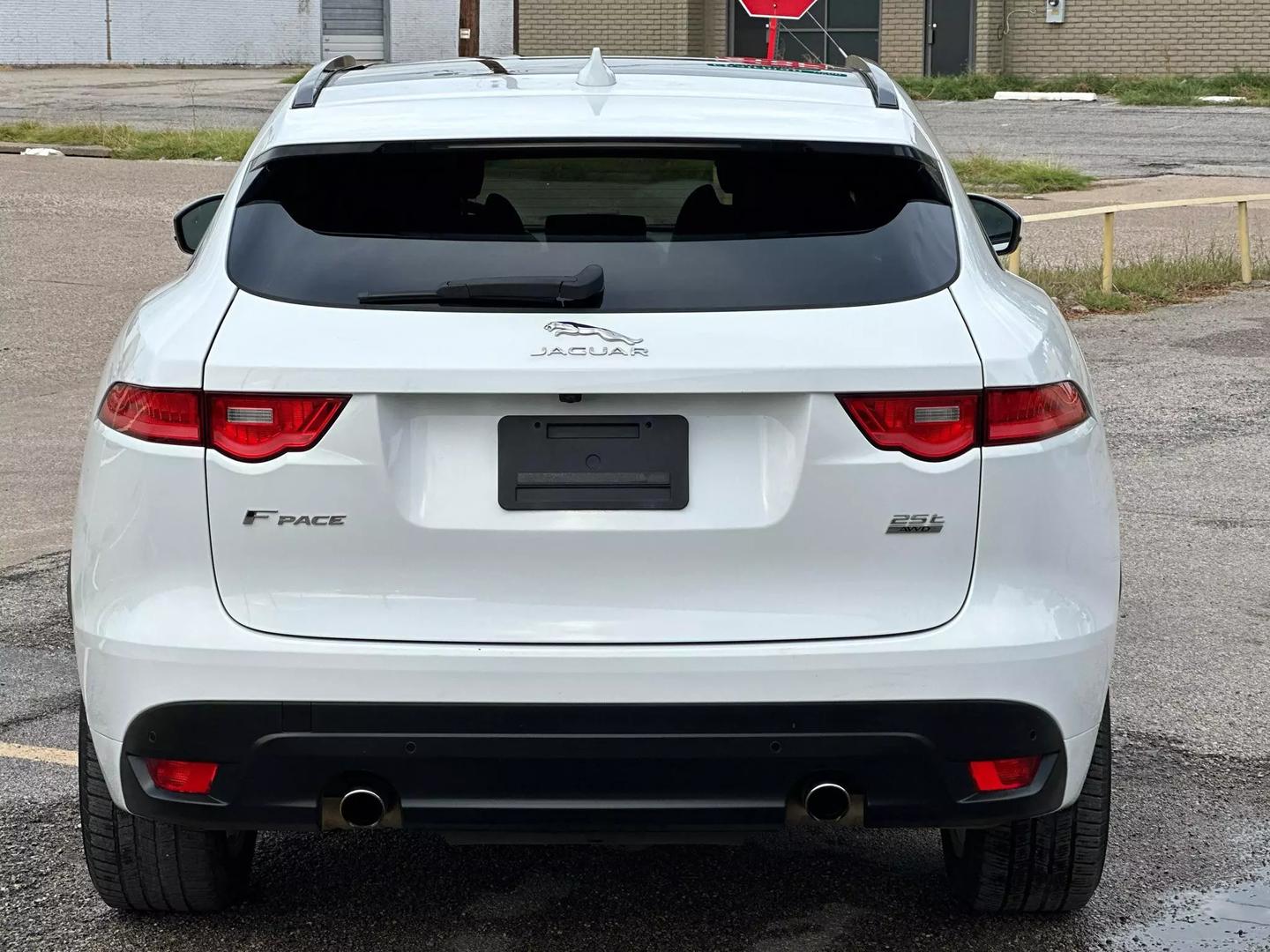 2018 Jaguar F-pace - Image 6