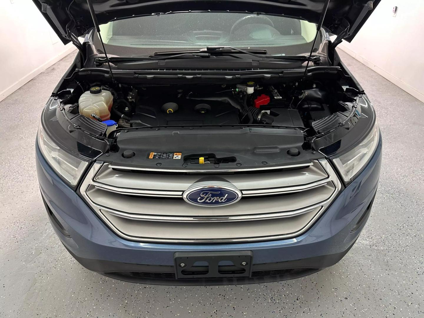 2018 Ford Edge SE photo 16