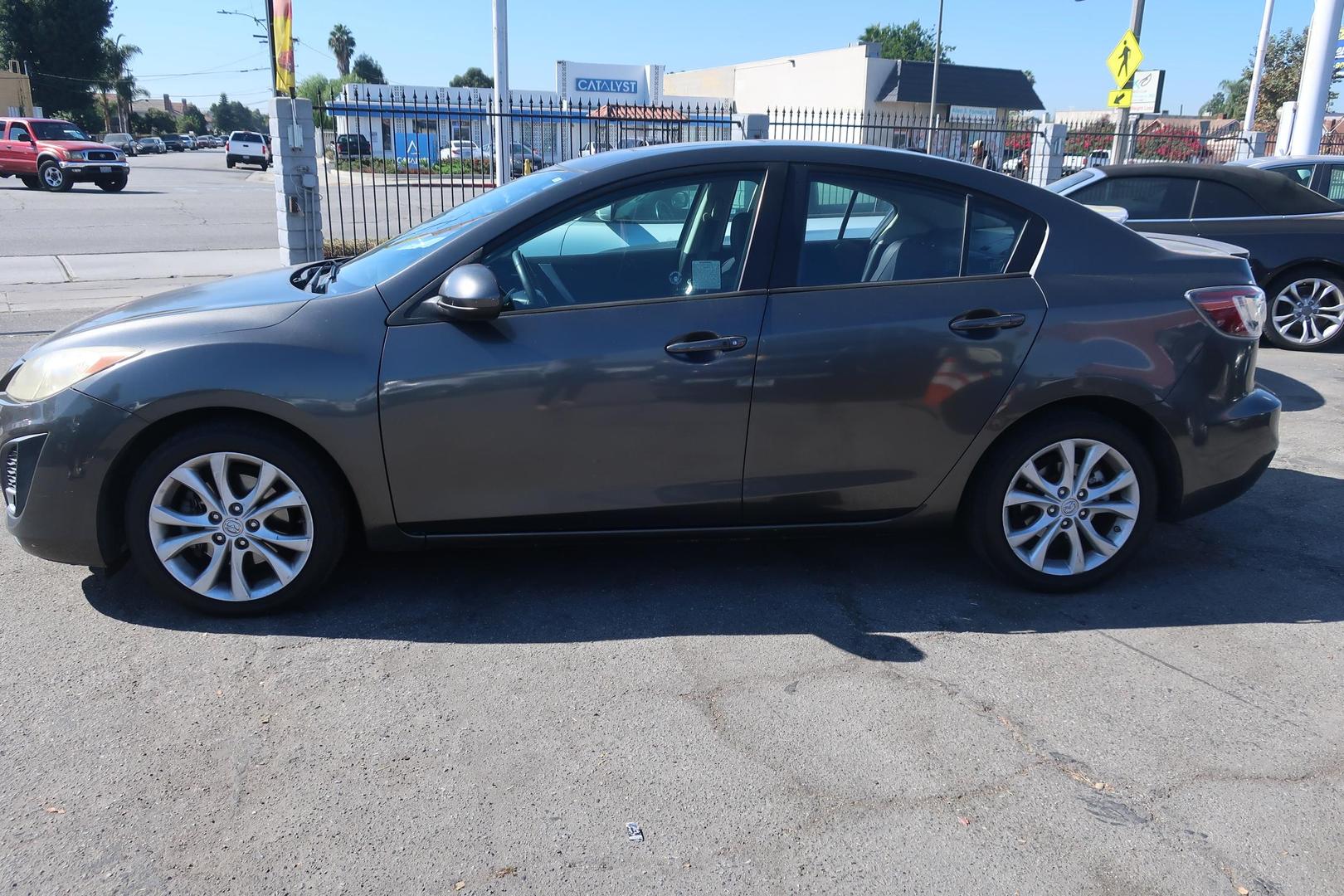 2011 Mazda MAZDA3 s Sport photo 5