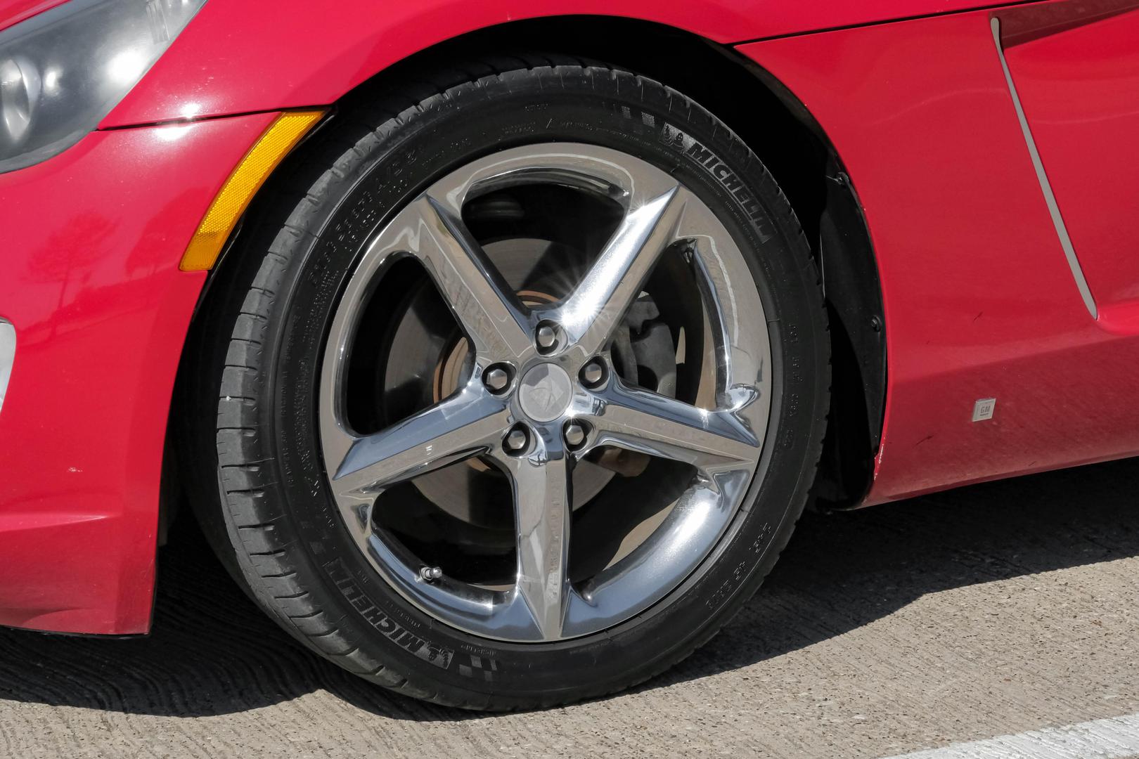 2008 Saturn Sky Red Line photo 38