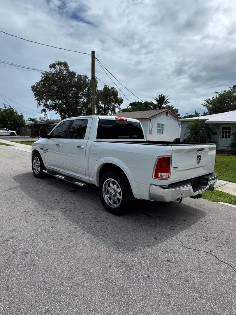 2019 RAM Ram 1500 Classic Laramie photo 5