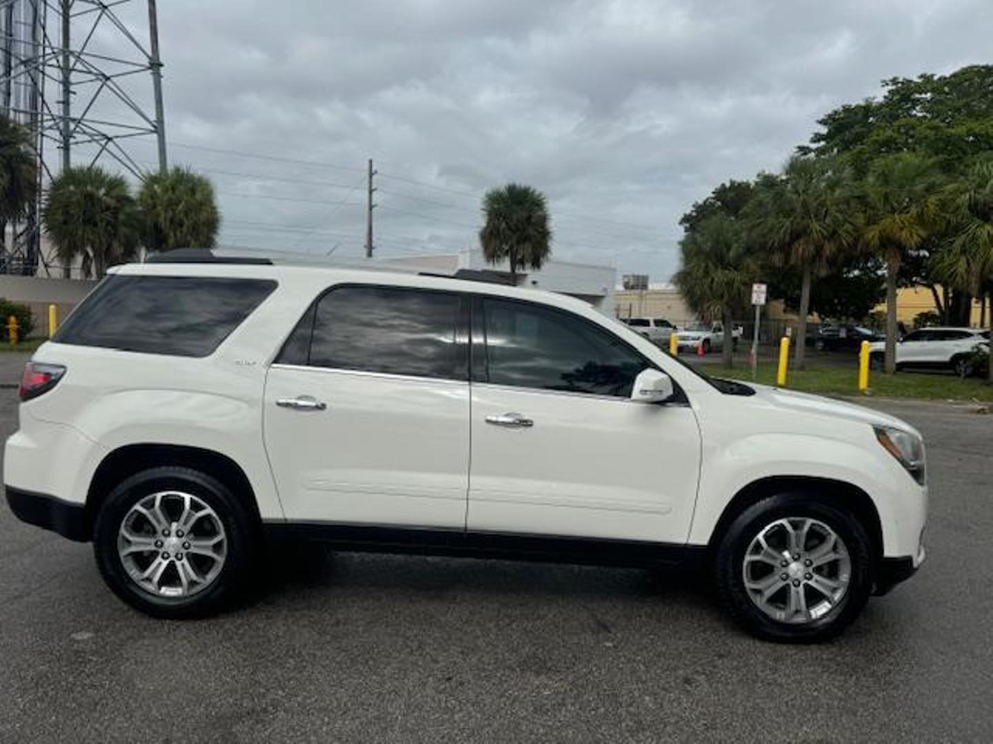 2015 GMC Acadia SLT1 photo 6