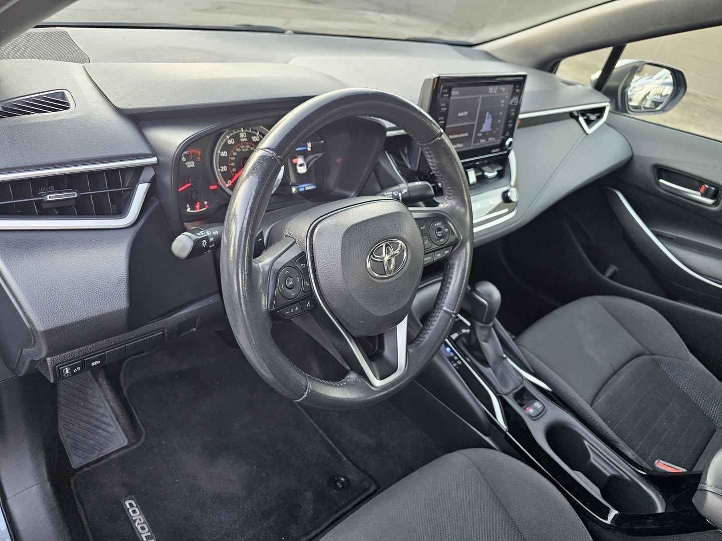 2022 Toyota Corolla SE photo 12