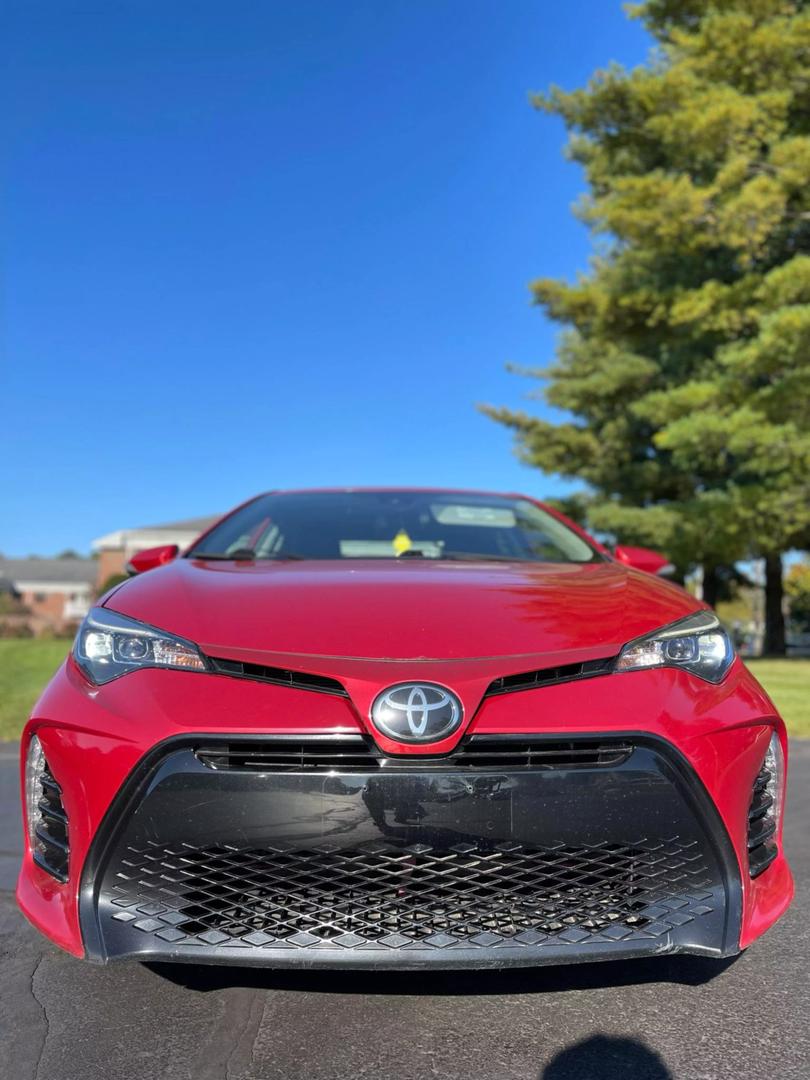 2017 Toyota Corolla SE photo 26