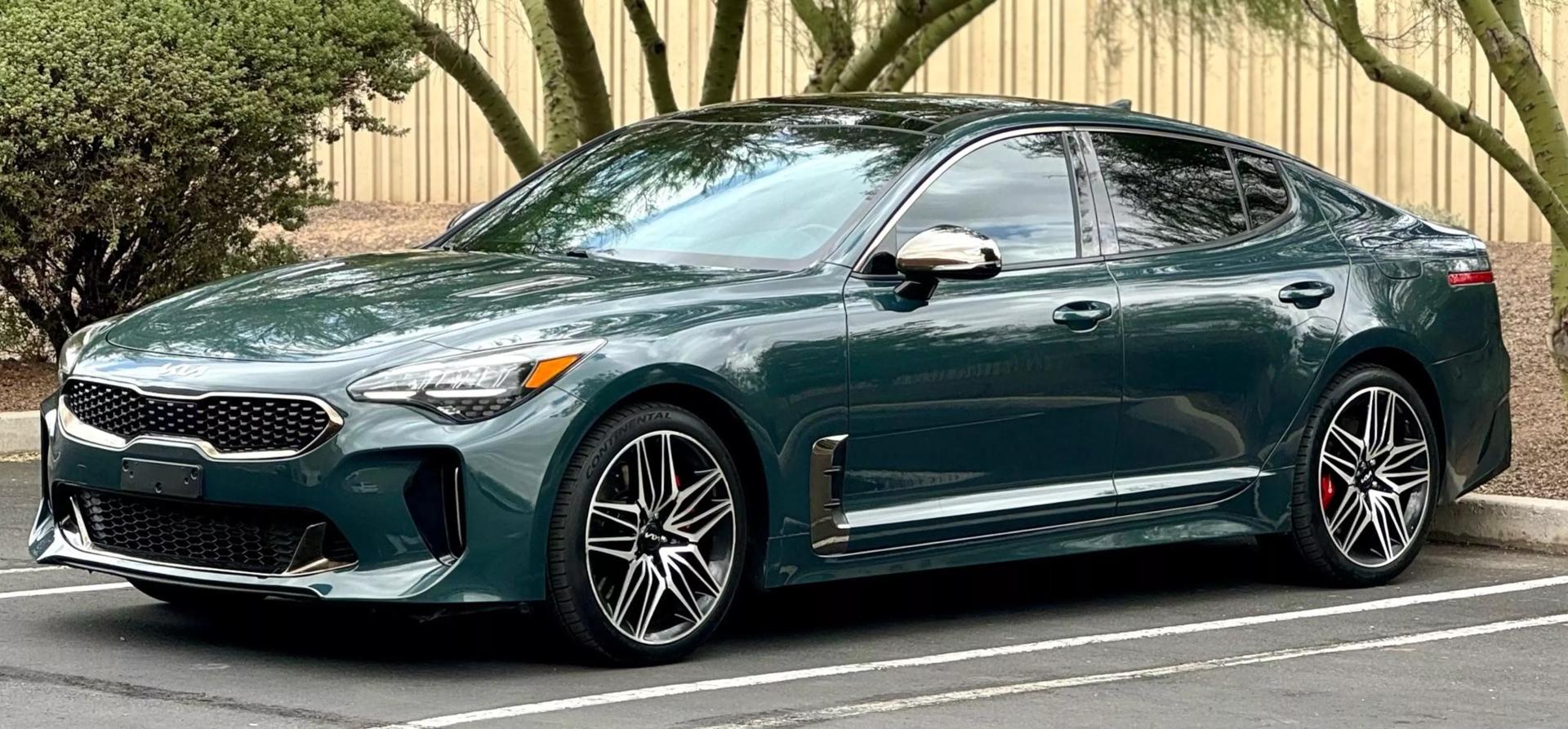 2022 Kia Stinger GT1 photo 3