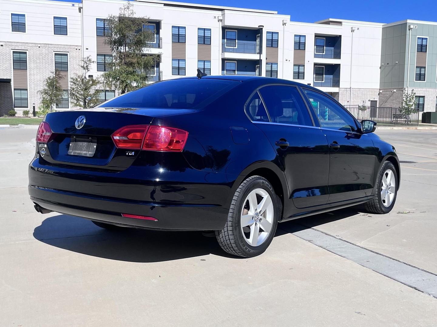 2013 Volkswagen Jetta TDI photo 4