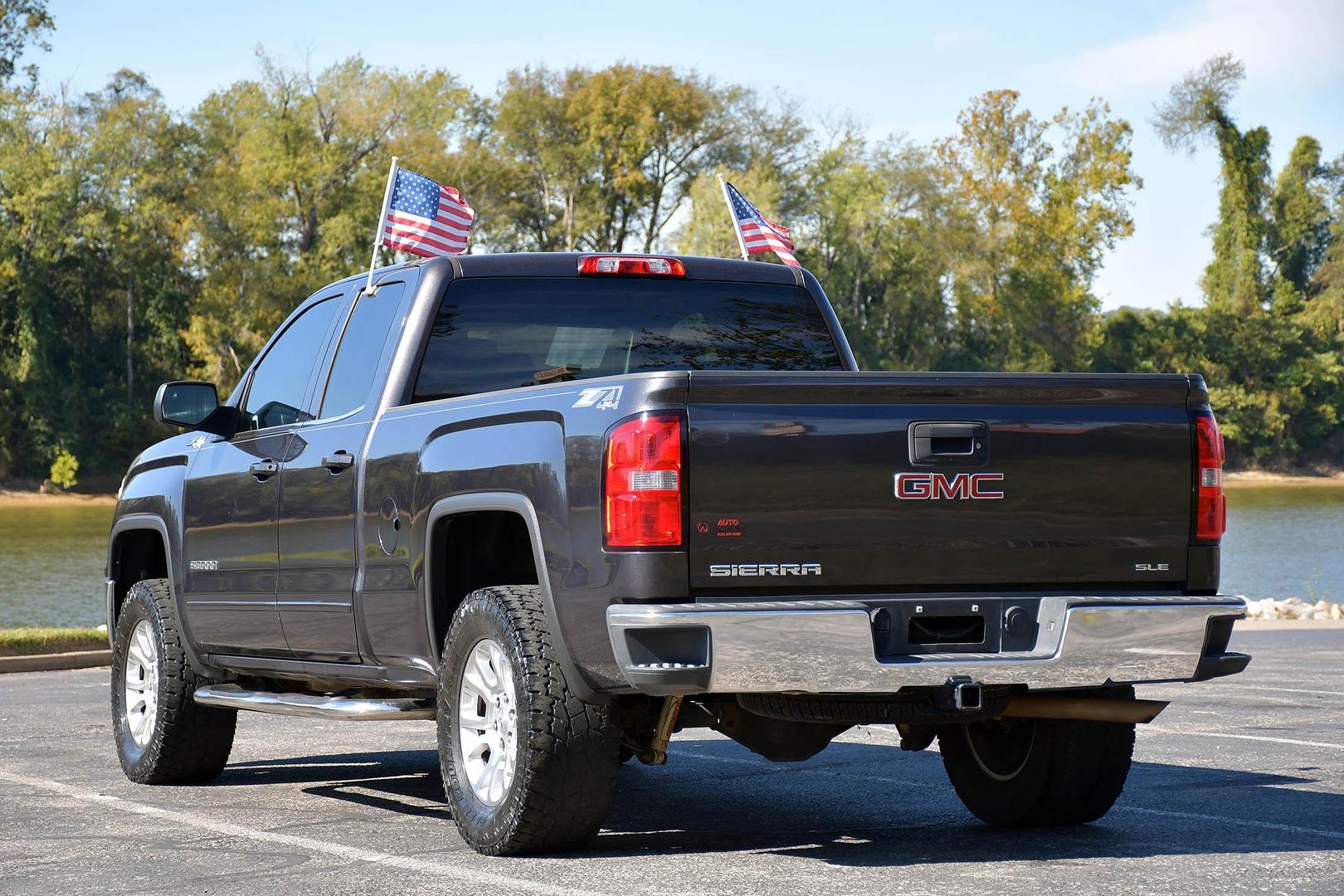 2014 GMC Sierra 1500 SLE photo 10