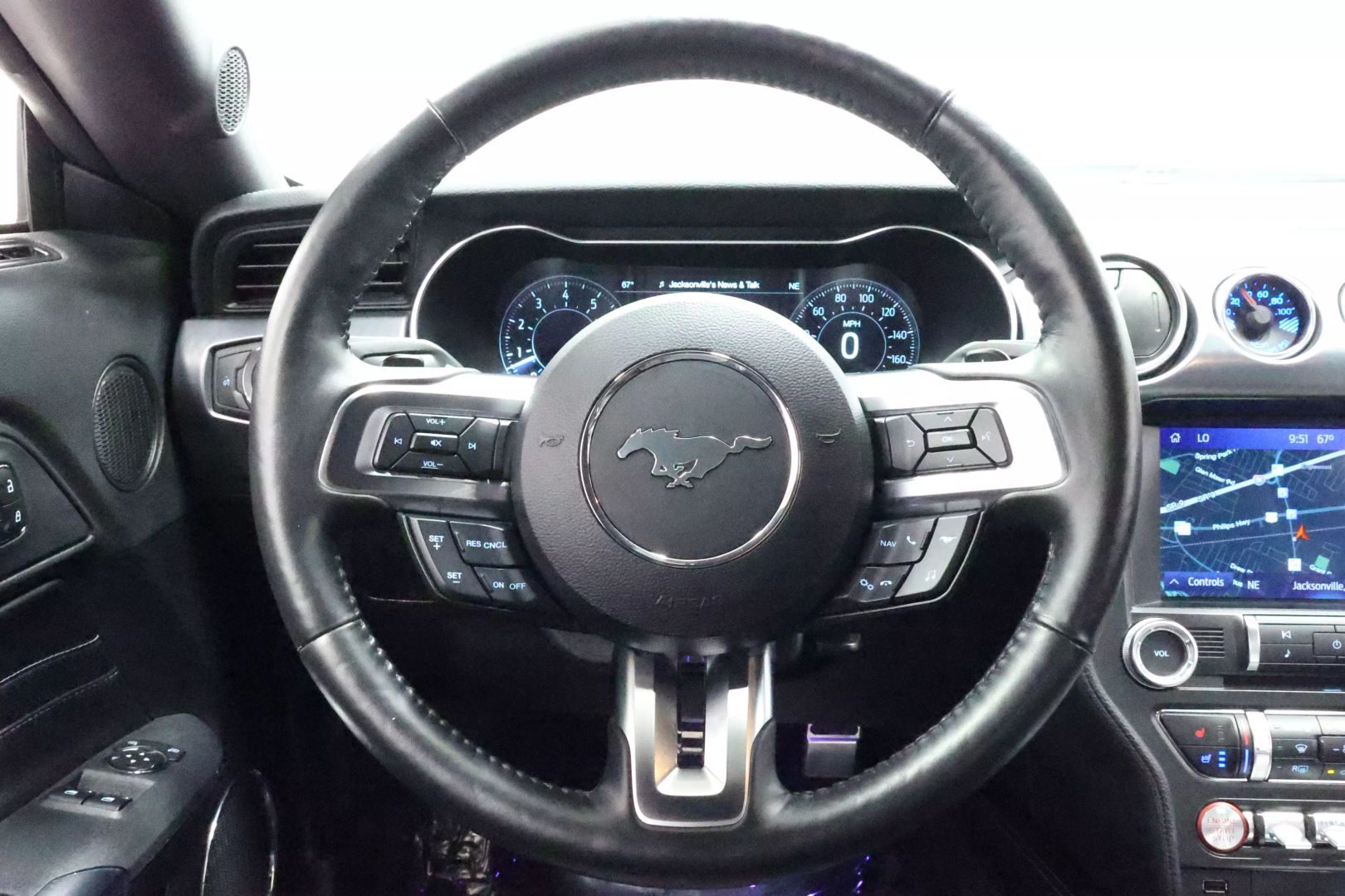 2022 Ford Mustang - Image 21