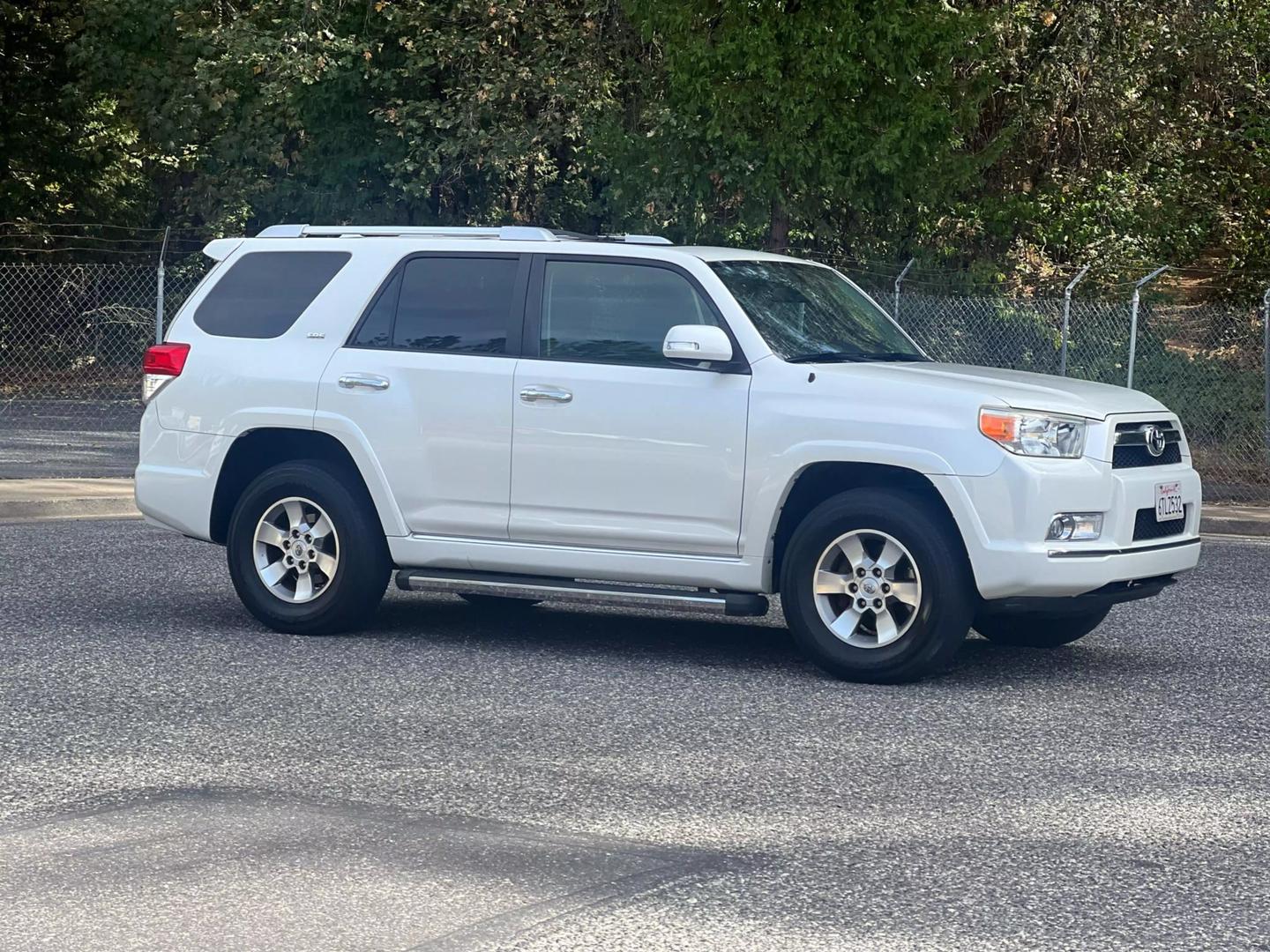 2011 Toyota 4Runner SR5 photo 5