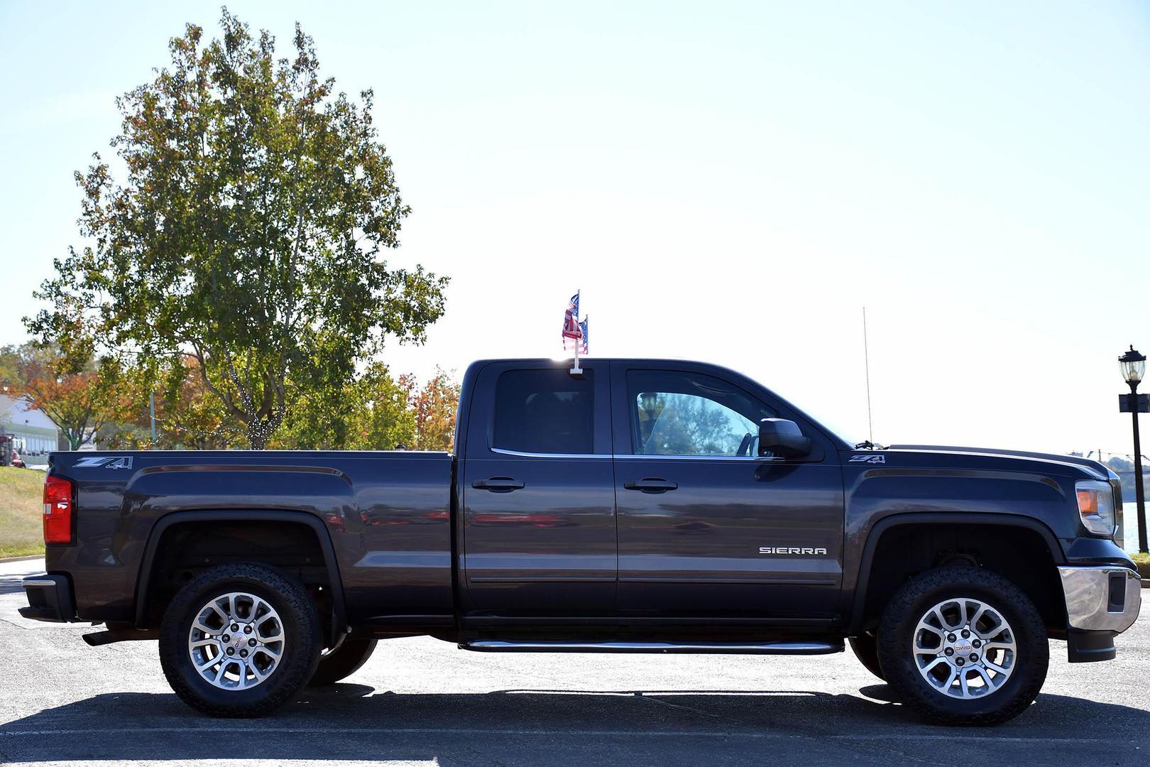 2014 GMC Sierra 1500 SLE photo 15