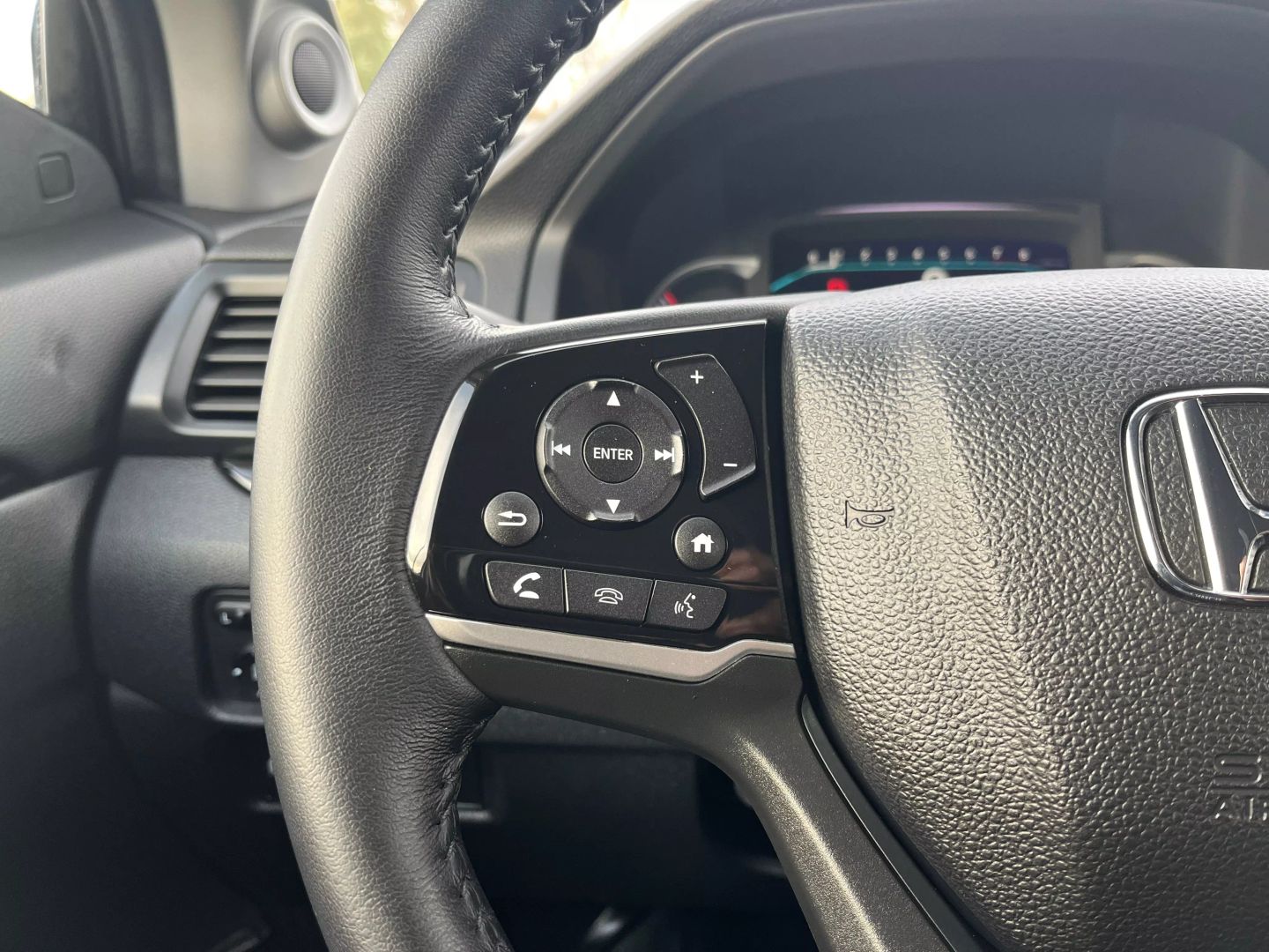 2021 HONDA PILOT SUV V6, I-VTEC, 3.5 LITER TOURING SPORT UTILITY 4D
