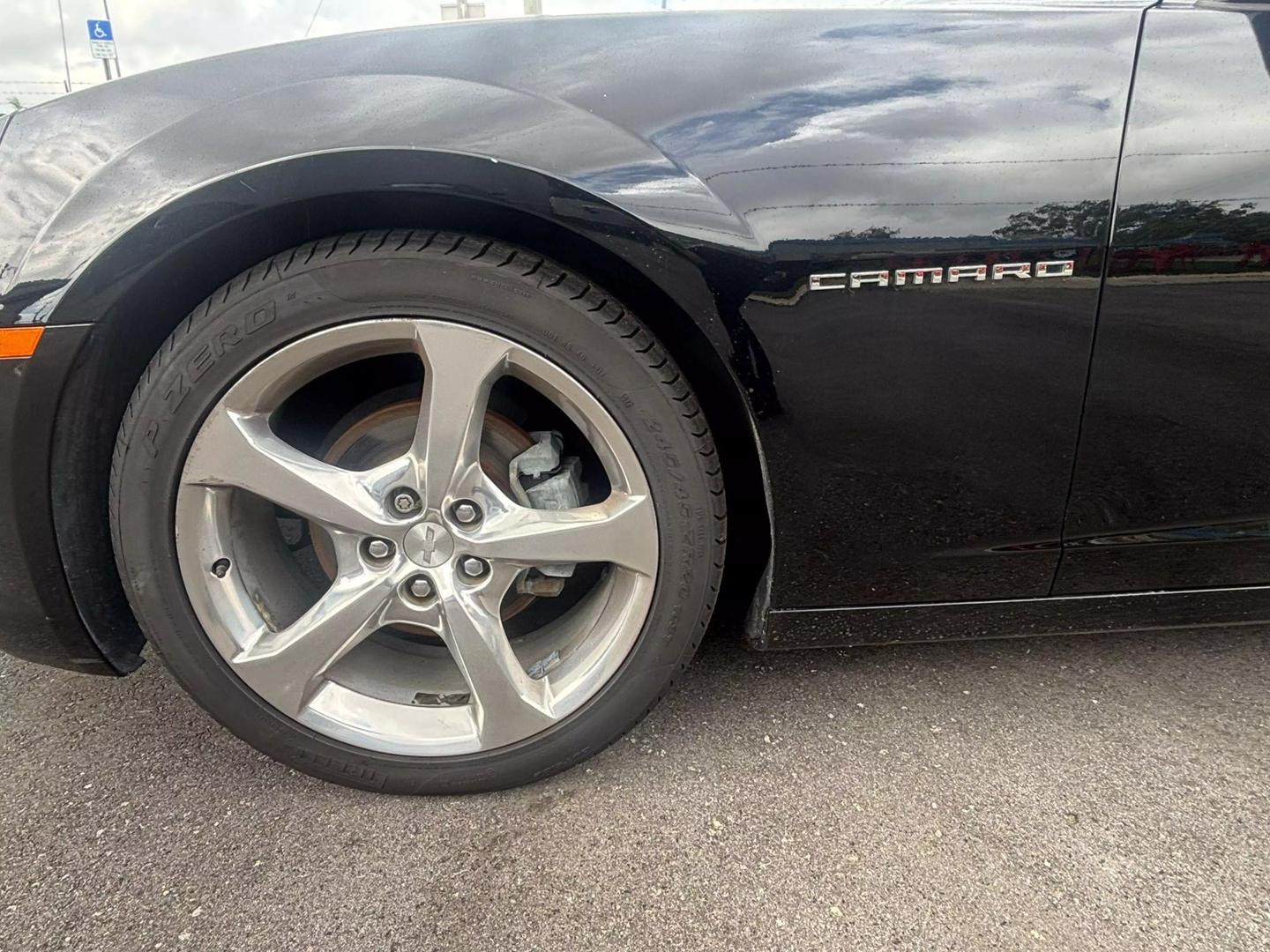 2015 Chevrolet Camaro 2LT photo 10