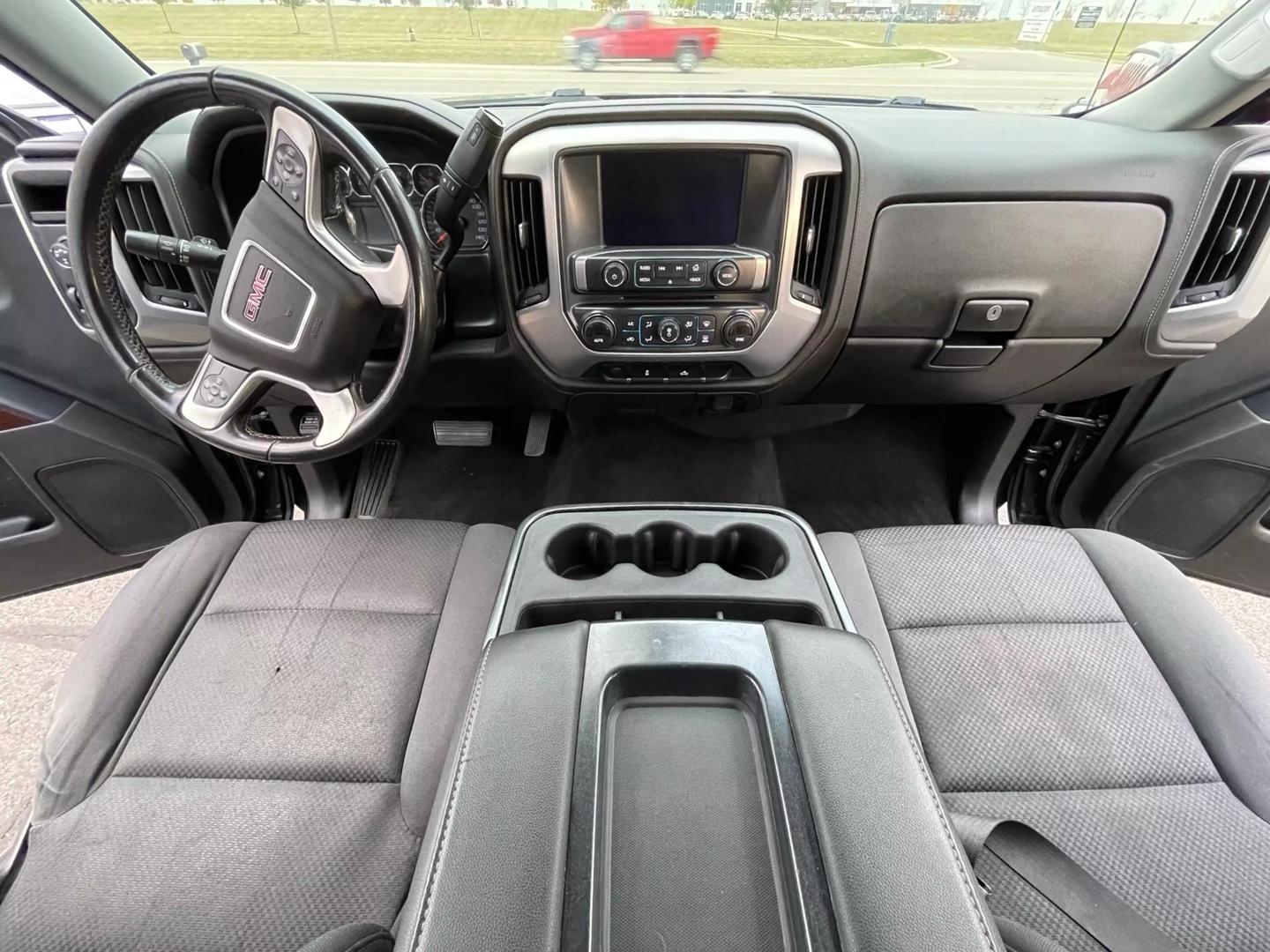 2018 GMC Sierra 1500 SLE photo 14