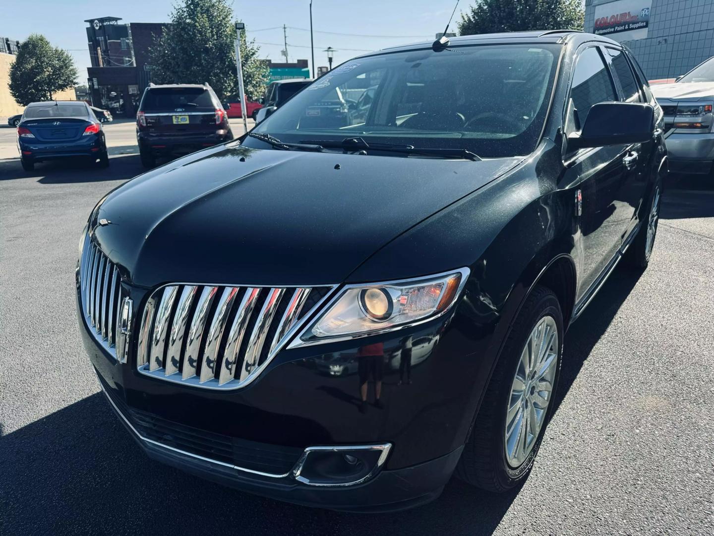 2011 Lincoln MKX Base photo 2