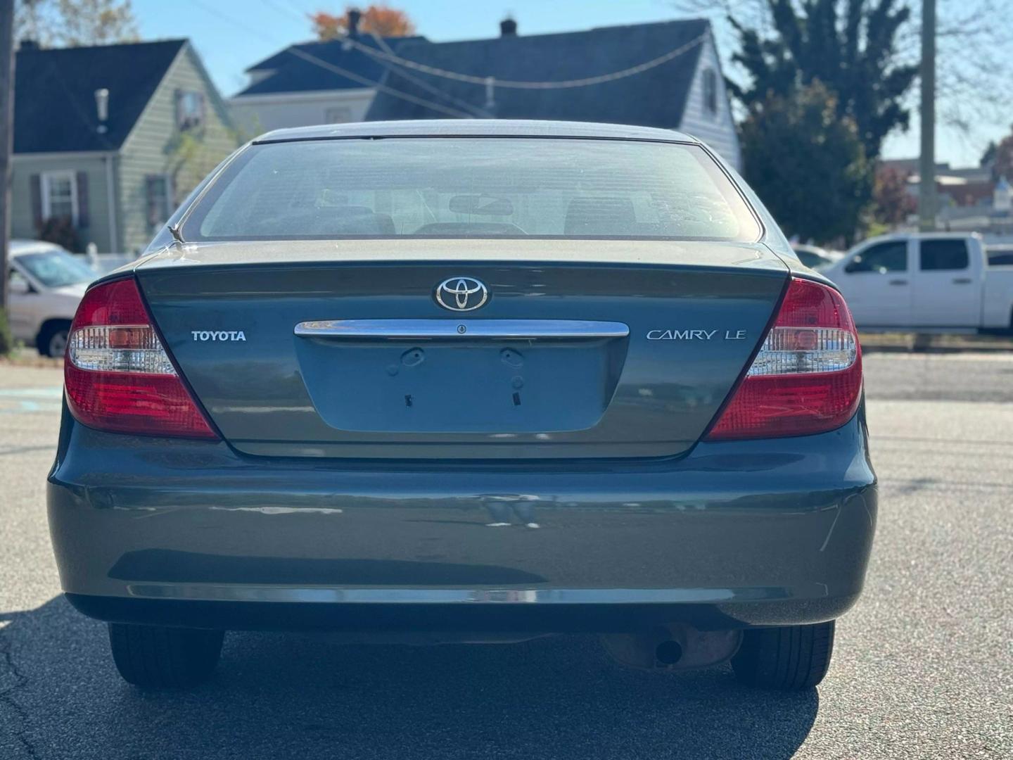 2003 Toyota Camry LE photo 5