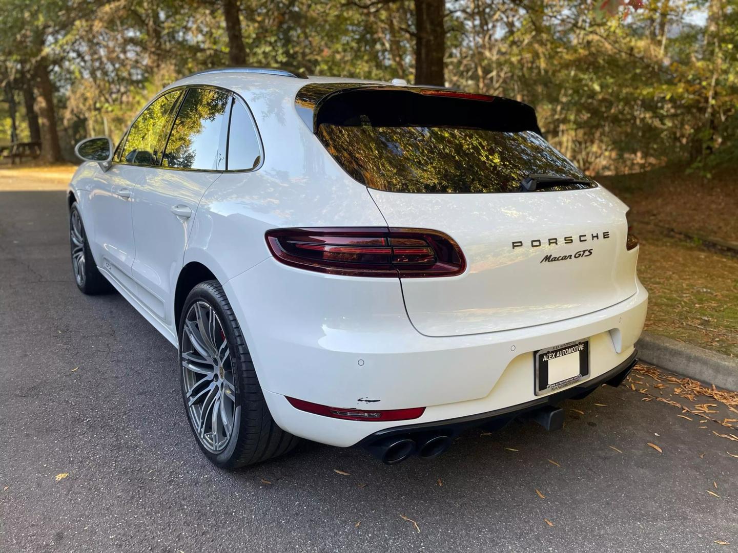 2017 Porsche Macan GTS photo 4