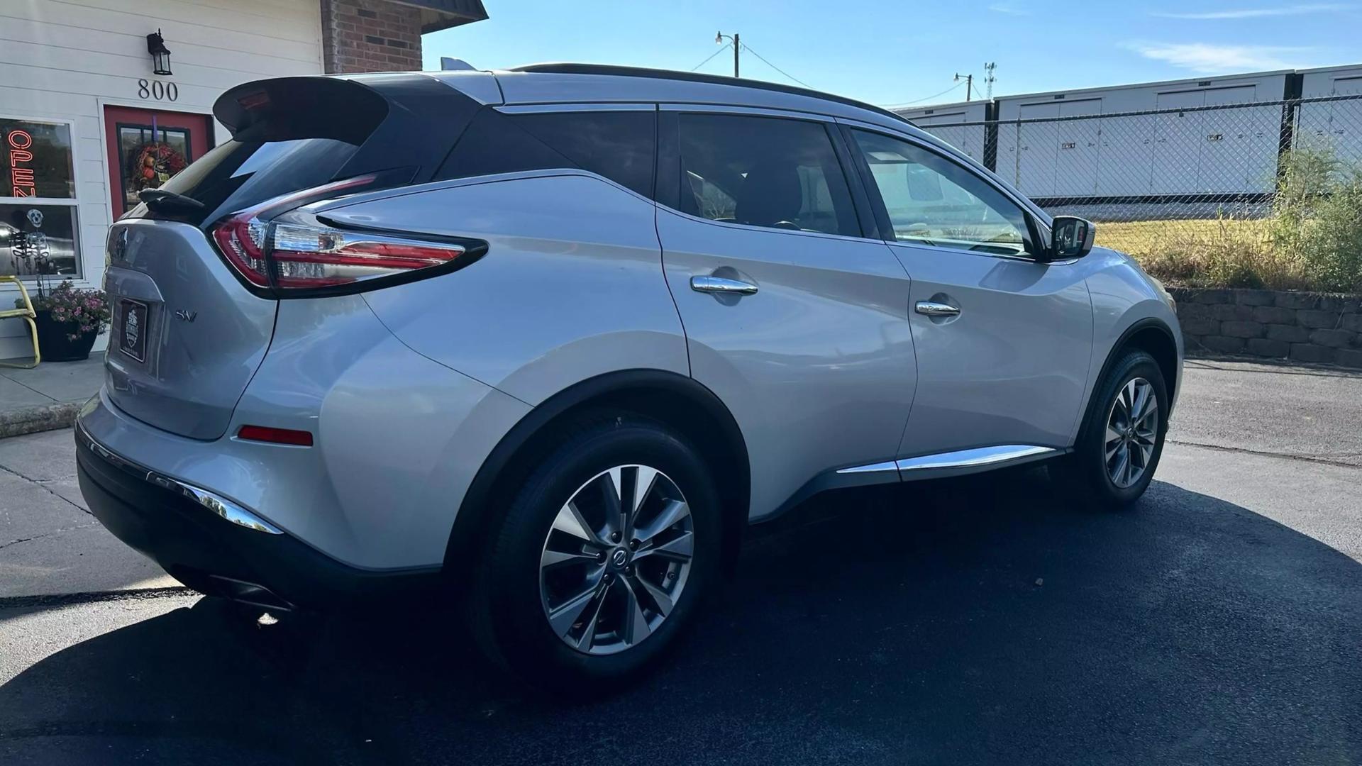 2018 Nissan Murano SV photo 22