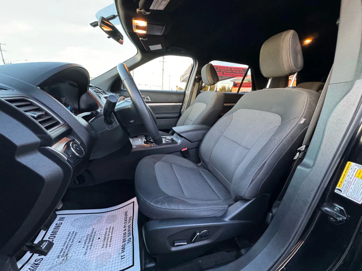 Image 9 of 2018 FORD EXPLORER