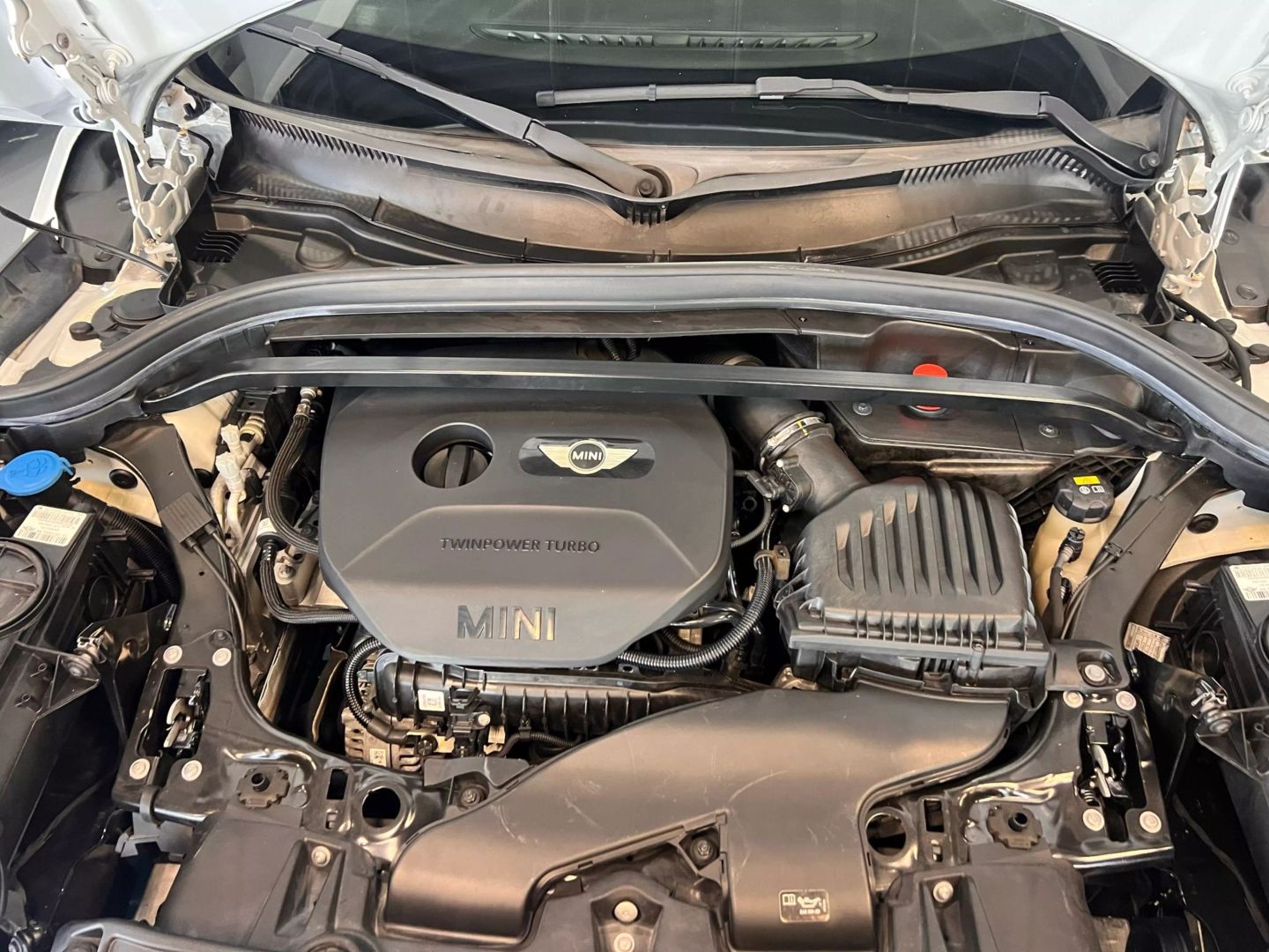 2019 Mini Countryman Cooper Hatchback 4d - Image 36