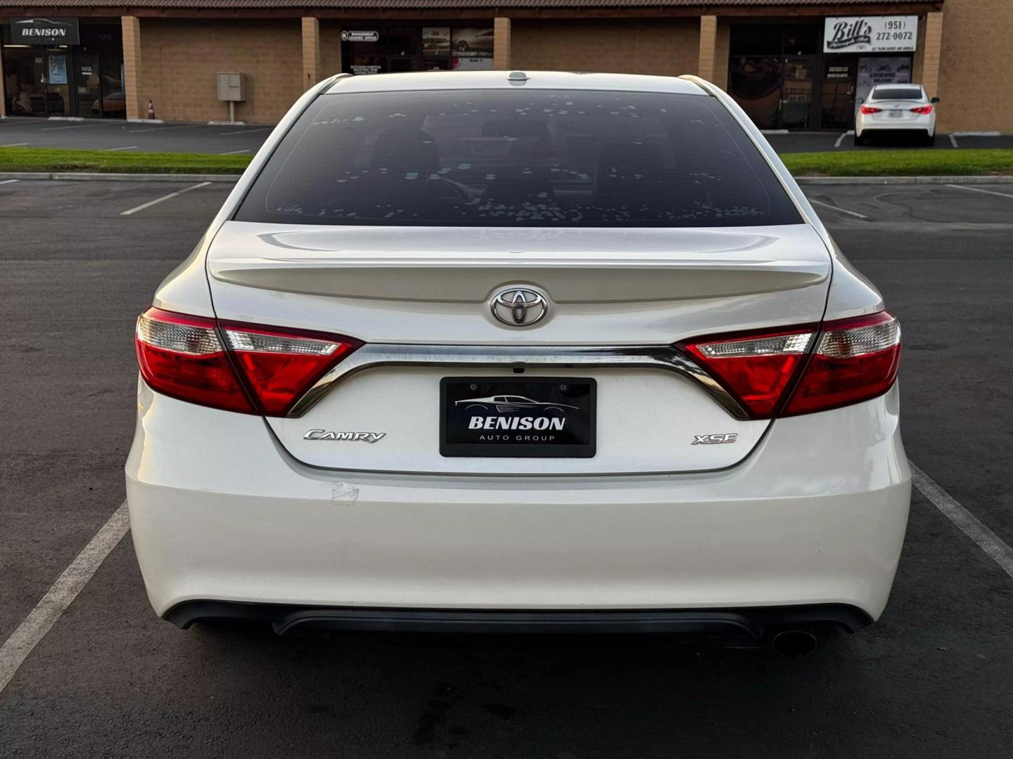 2015 Toyota Camry XSE photo 4