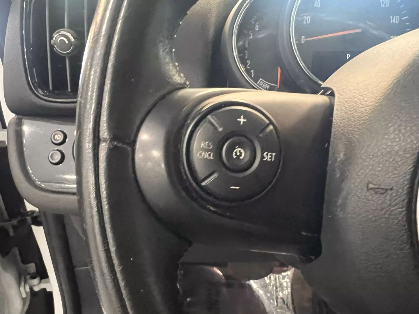 2019 Mini Countryman Cooper Hatchback 4d - Image 20