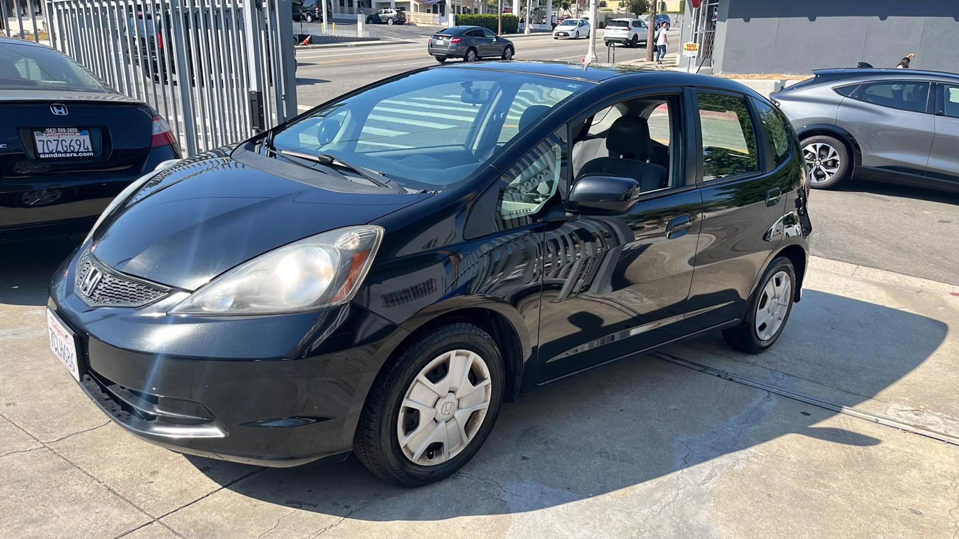 2013 Honda Fit Base photo 9