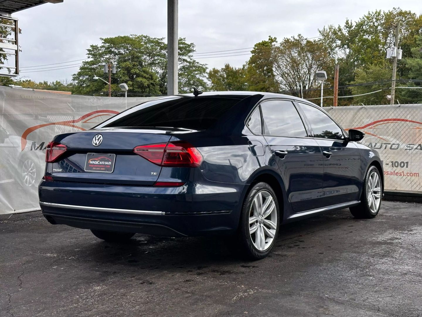 2019 Volkswagen Passat - Image 9