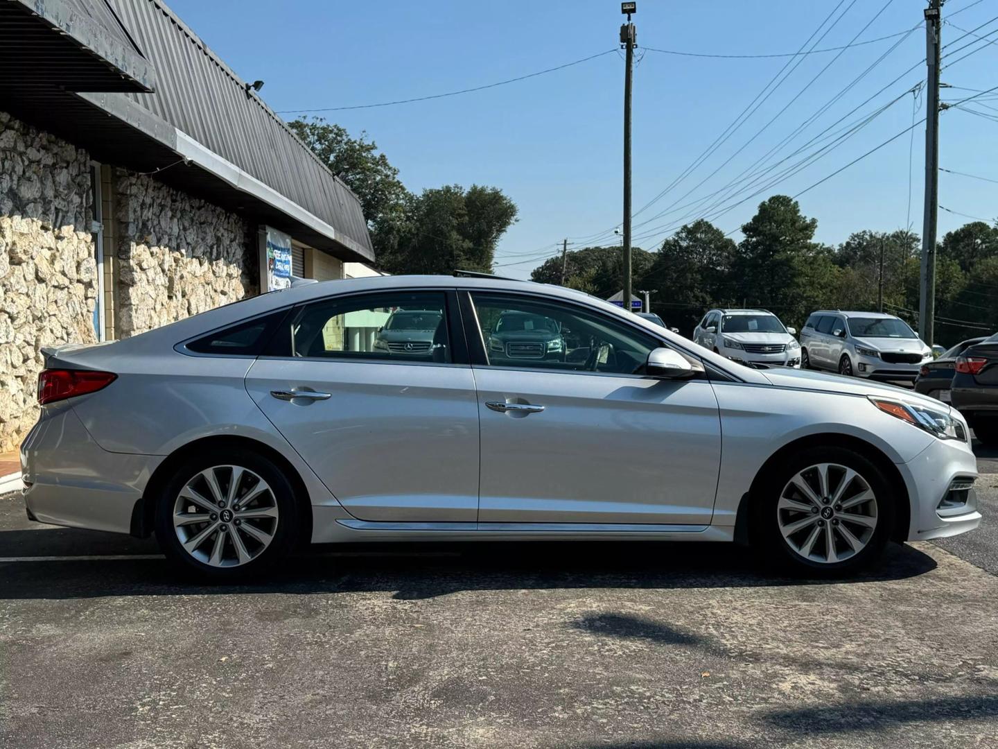 2017 Hyundai Sonata Limited photo 8