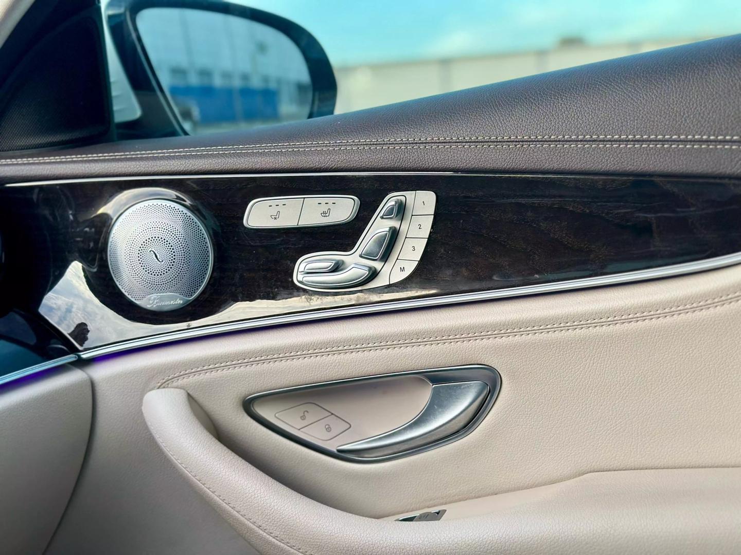 2019 Mercedes-Benz E-Class E450 photo 19