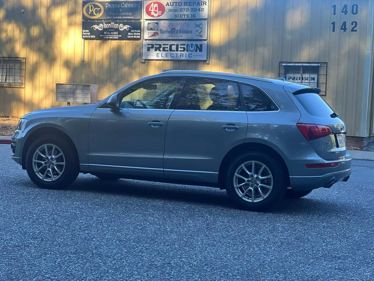 2009 Audi Q5 Premium photo 11