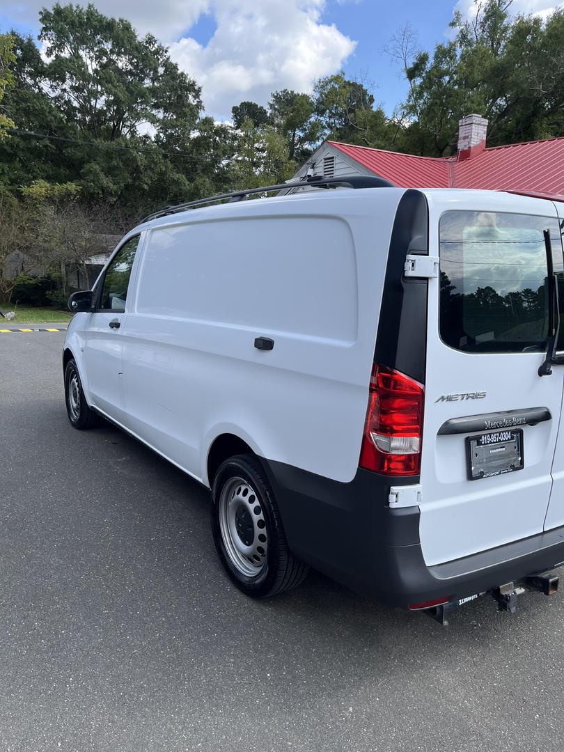 2016 Mercedes-Benz Metris Cargo Van Base photo 4