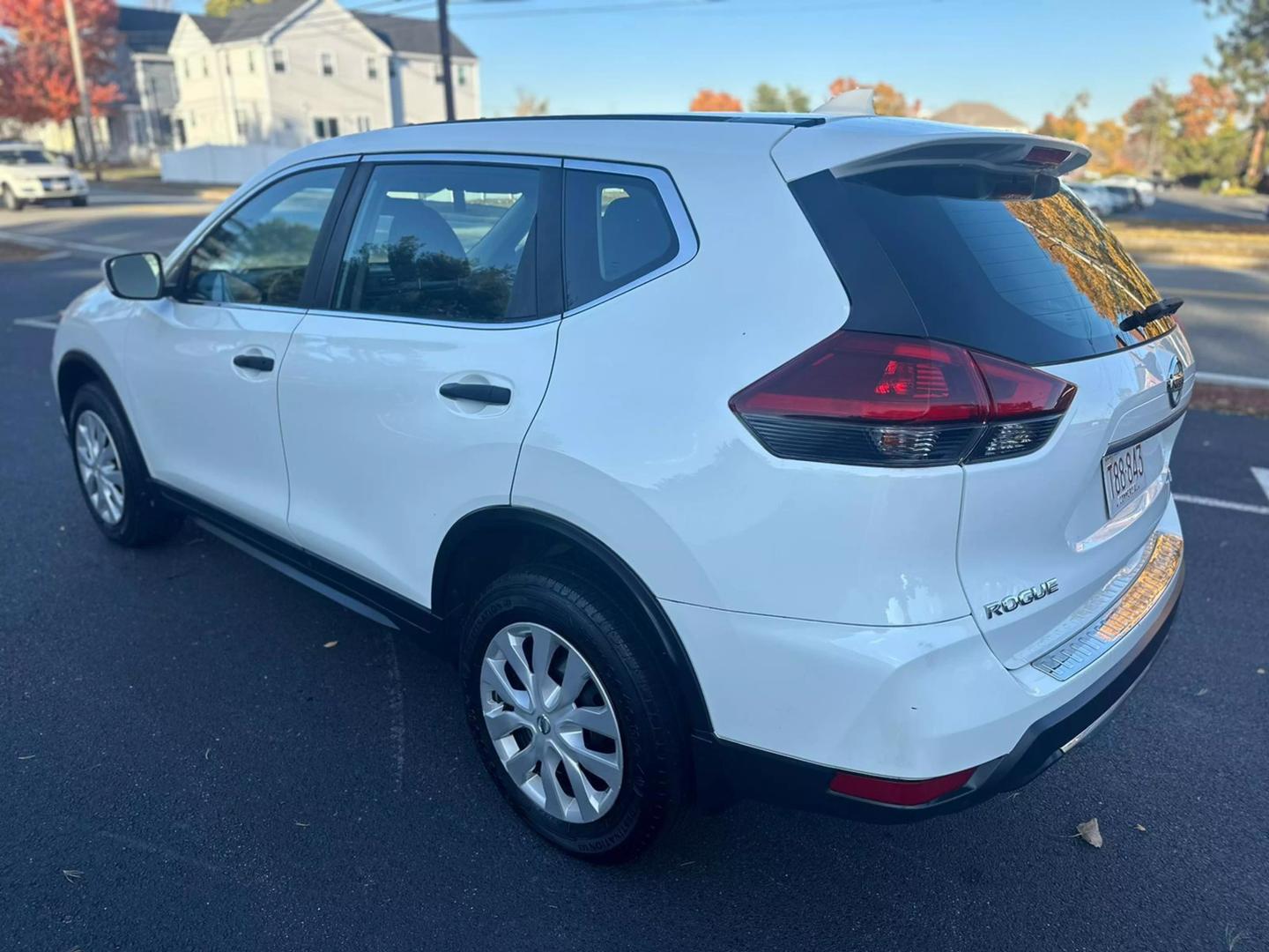 2018 Nissan Rogue S photo 5