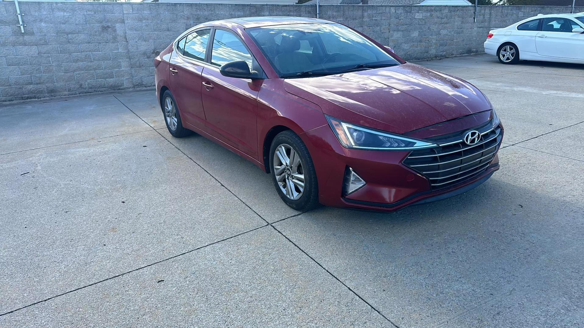 2019 Hyundai Elantra Value Edition photo 5