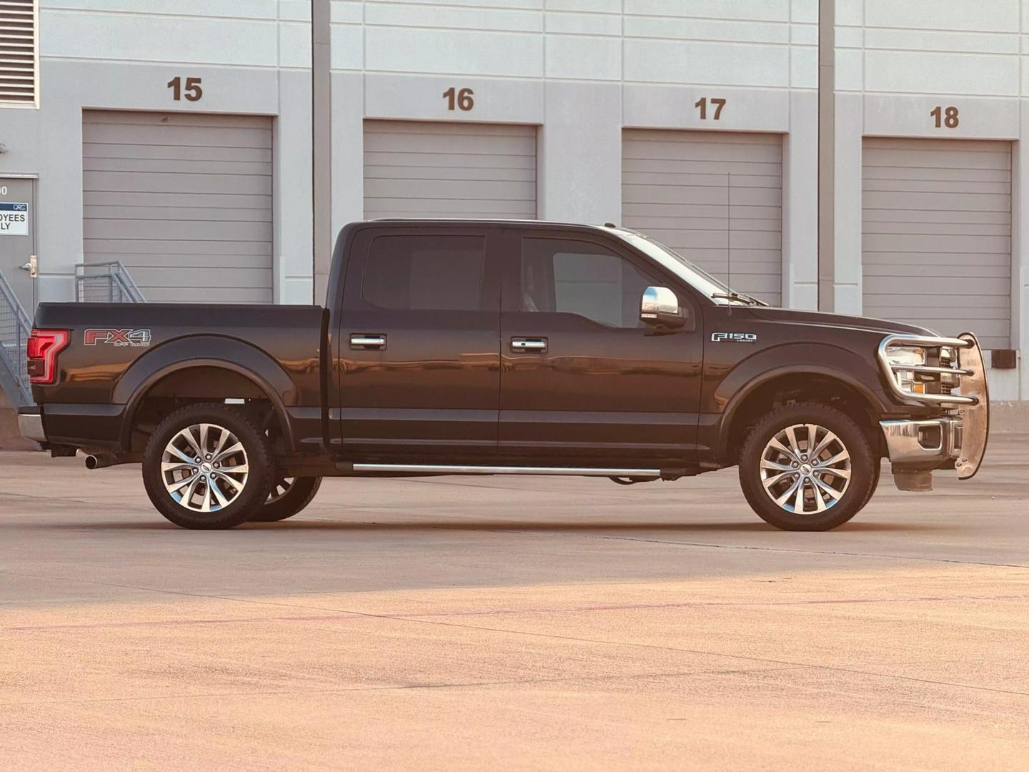 2016 Ford F-150 Lariat photo 5