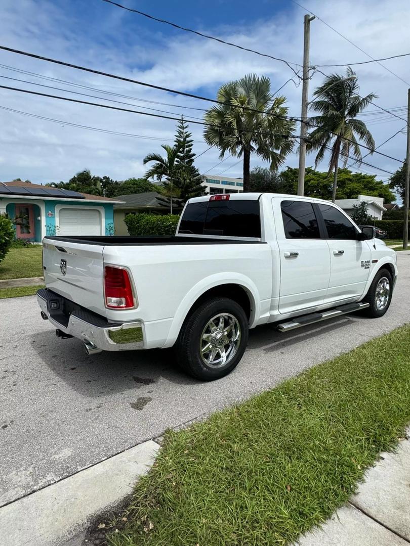 2019 RAM Ram 1500 Classic Laramie photo 4