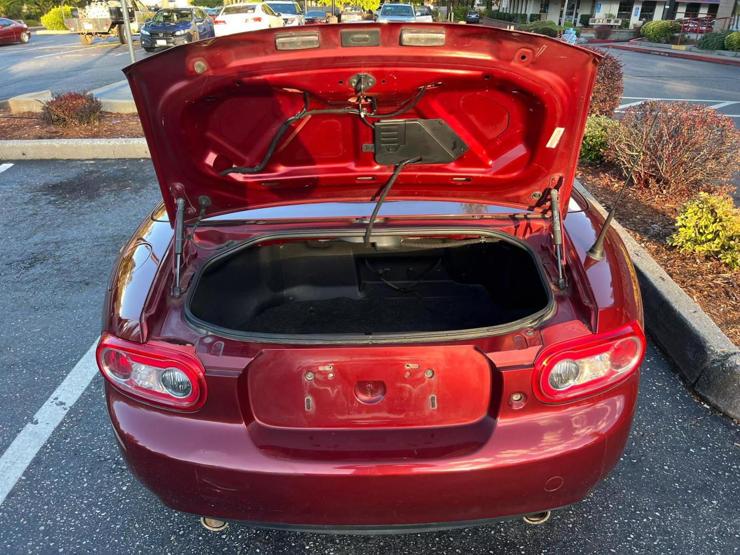 2011 Mazda MX-5 Miata Grand Touring Hard Top photo 21