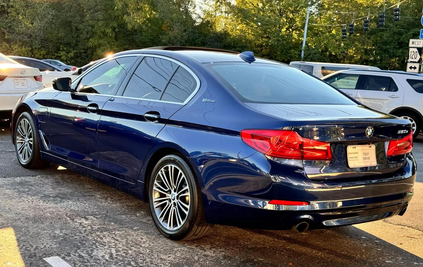 2018 BMW 5 Series 530e photo 5