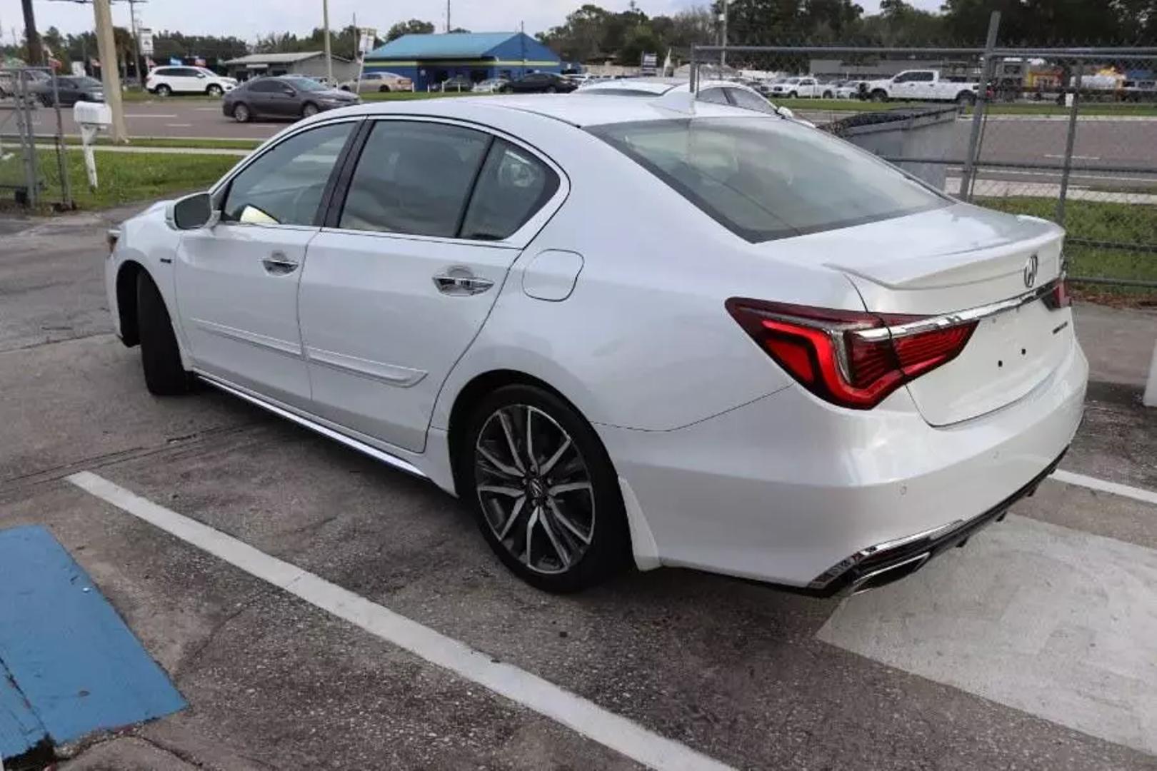 2018 Acura RLX Base photo 6