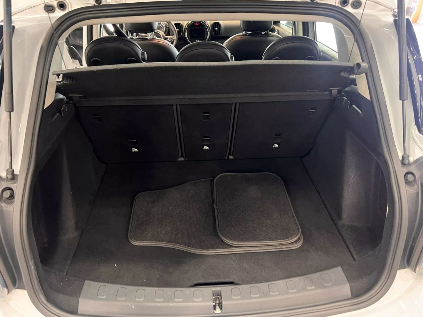 2019 Mini Countryman Cooper Hatchback 4d - Image 25