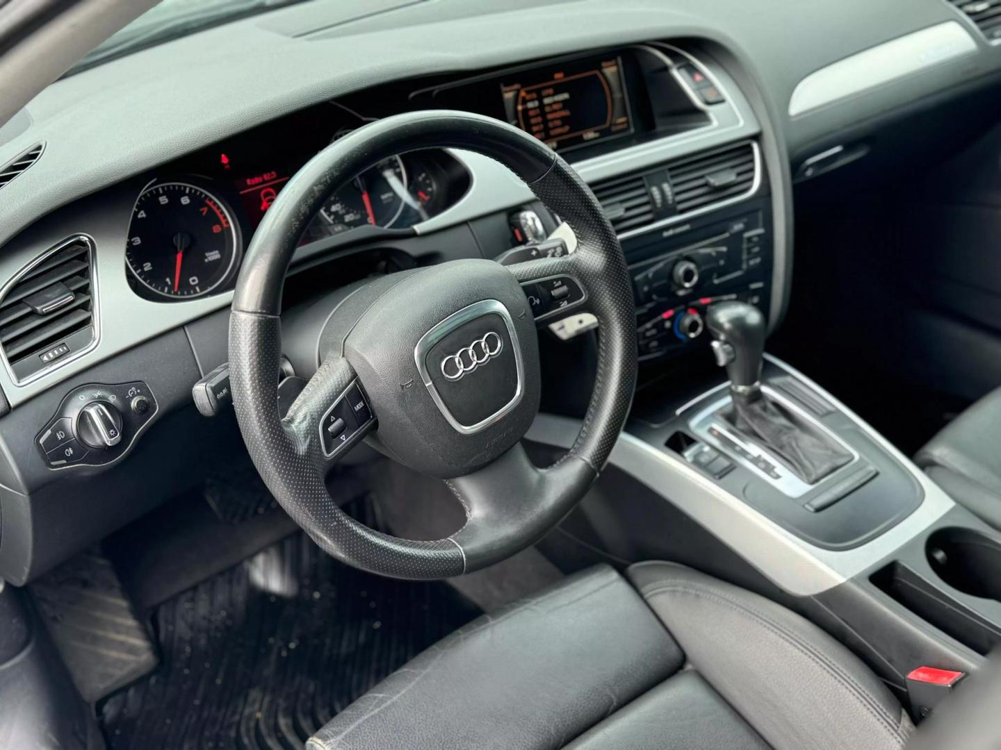 2009 Audi A4 Premium photo 2