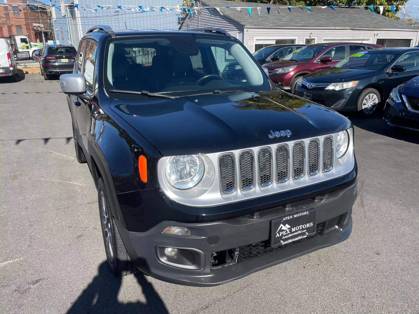 2015 Jeep Renegade Limited photo 3