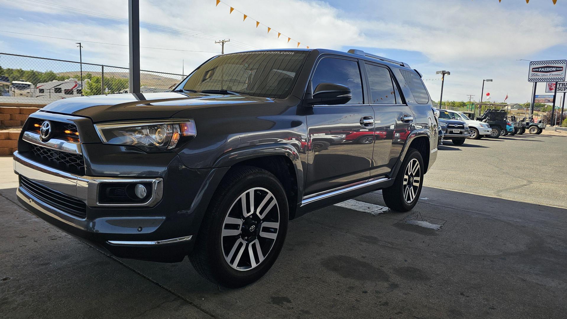 2015 Toyota 4Runner Limited photo 8