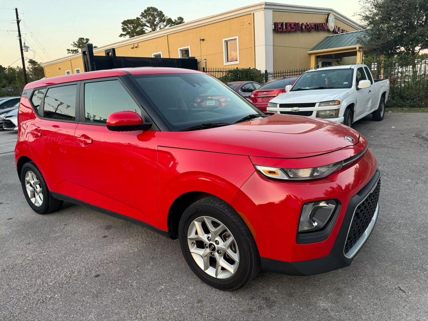 2021 Kia Soul S photo 2