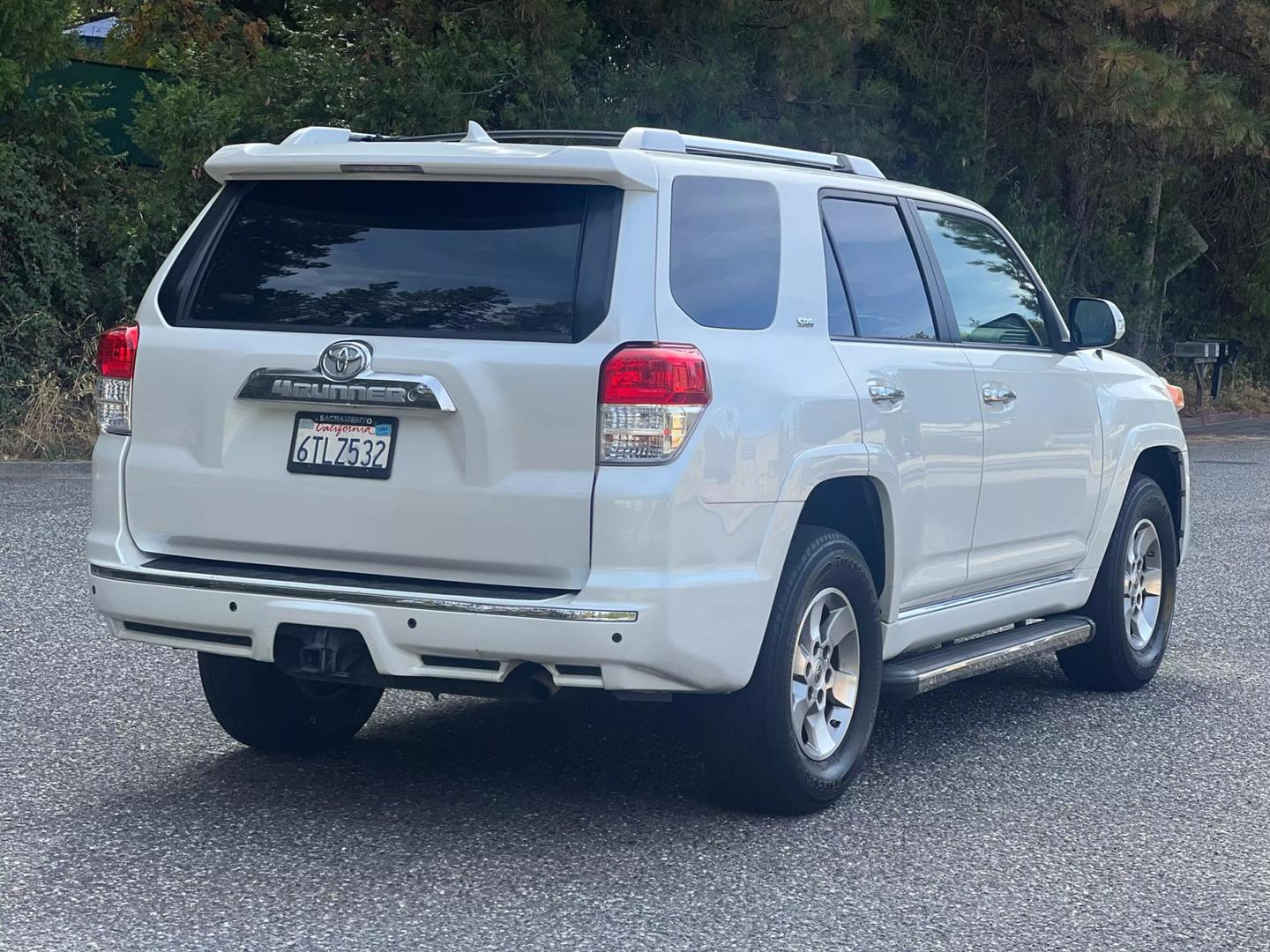 2011 Toyota 4Runner SR5 photo 7