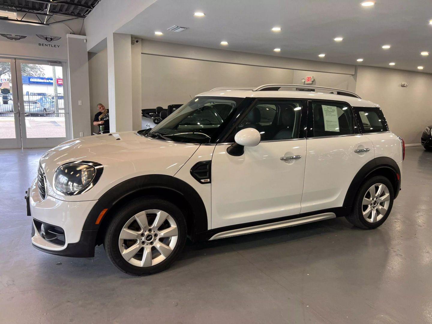 2019 Mini Countryman Cooper Hatchback 4d - Image 4