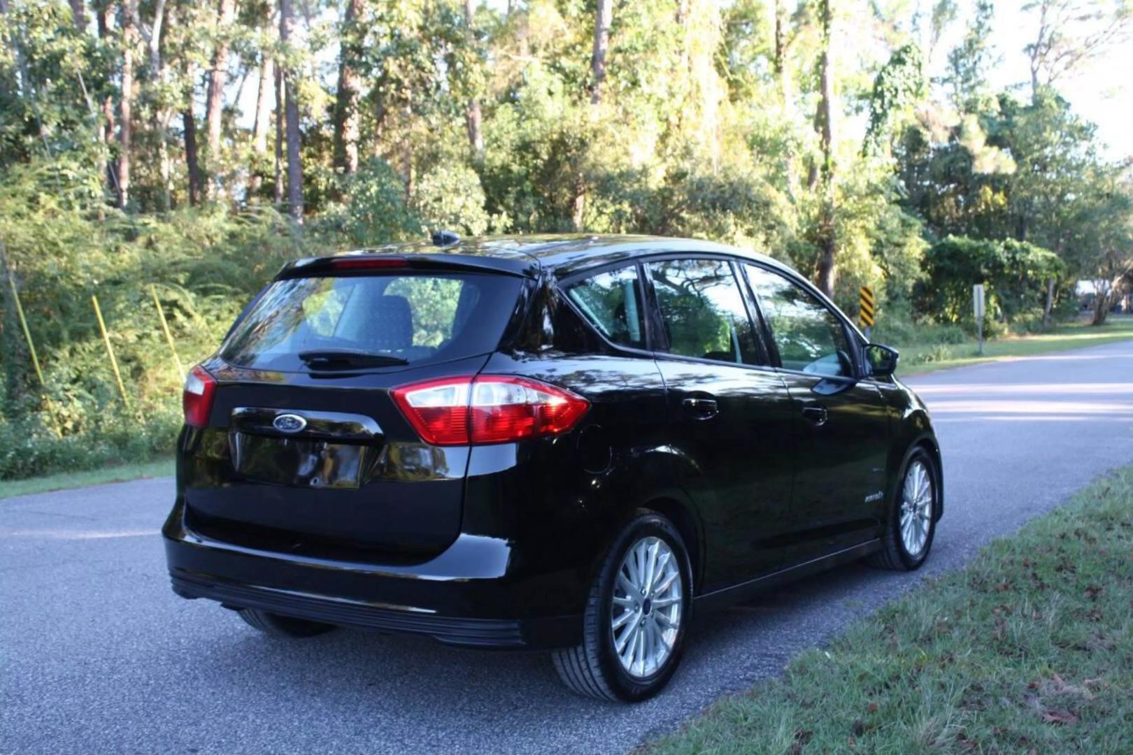 2016 Ford C-Max SE photo 11