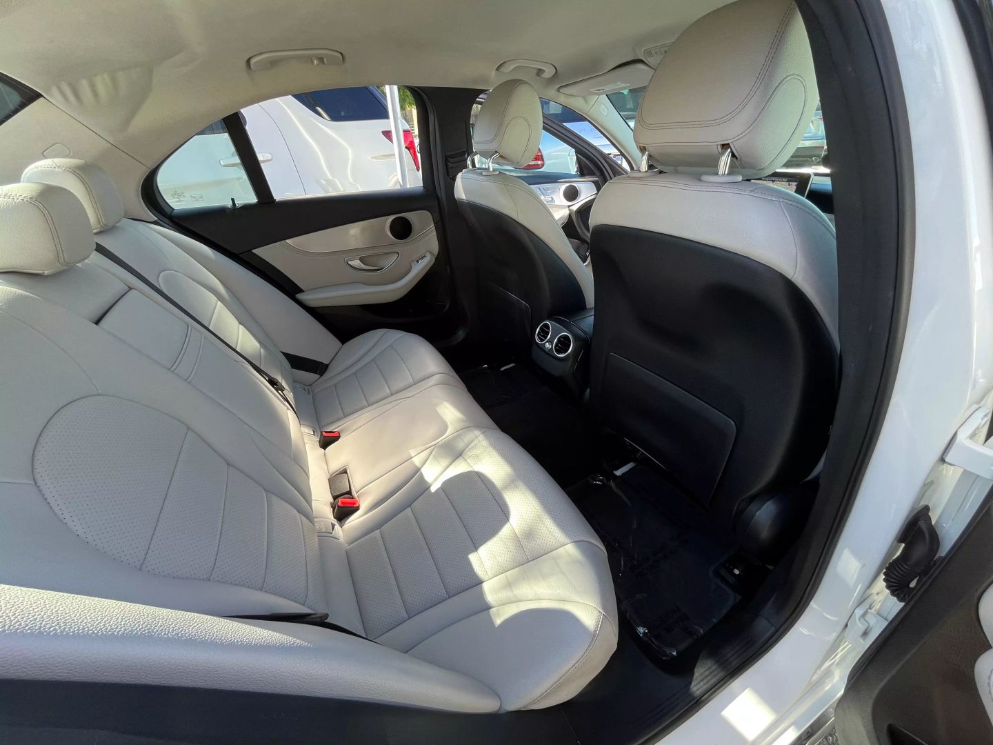 2016 Mercedes-benz C-class  Vin: 55swf4jb2gu110073 Stock Id: 110073 - Image 15